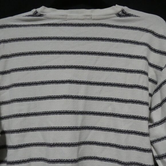CLUB MONACO | medium | 100% Cotton | White Striped Textured V-Neck Sweater - Picture 10 of 16
